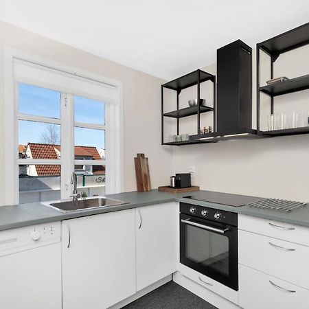 Central Studio Apartment In Stavanger Bagian luar foto
