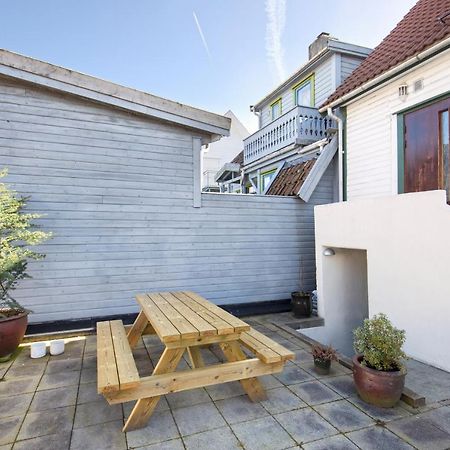Central Studio Apartment In Stavanger Bagian luar foto