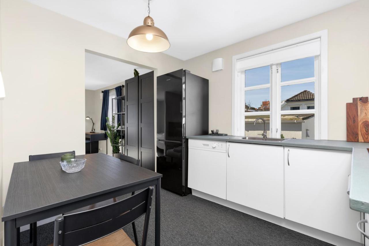 Central Studio Apartment In Stavanger Bagian luar foto